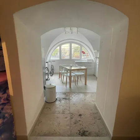 Loft “cinema Galleria” *